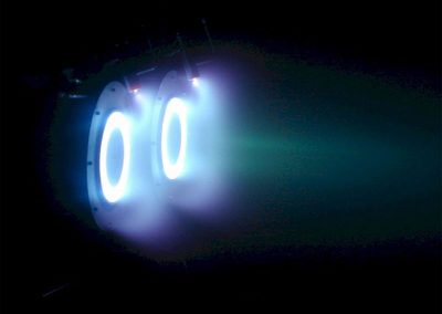 Simultaneous discharge of both P5 thrusters inside PEPL's LVTF.